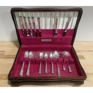 Vintage Coronation Community Silver Plate Flatware 45 Piece Set With Wooden Box